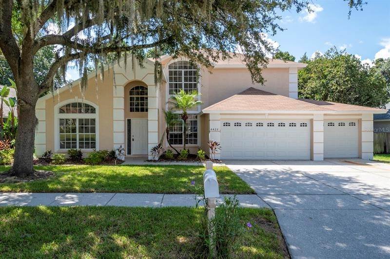Single Family Homes for Sale at 4426 WINDING RIVER DRIVE Valrico, Florida 33596 United States