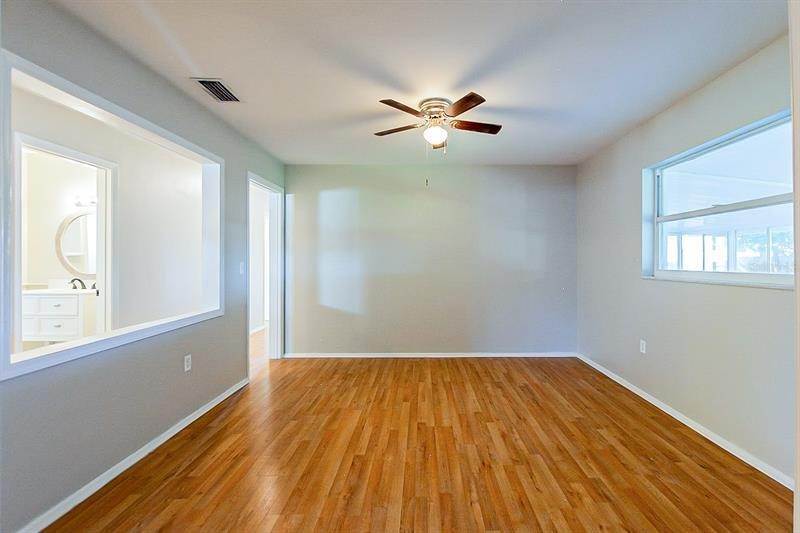 12. Single Family Homes for Sale at 104 POE DRIVE Winter Haven, Florida 33884 United States