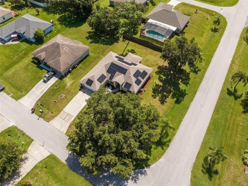 3. Single Family Homes for Sale at 2917 FORESTER COURT Kissimmee, Florida 34758 United States