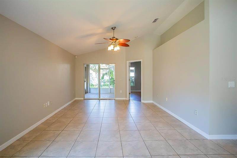 8. Single Family Homes for Sale at 2849 DOE RUN TRAIL Orange City, Florida 32763 United States