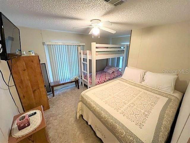 17. Single Family Homes for Sale at 6535 CHINABERRY DRIVE Winter Haven, Florida 33881 United States