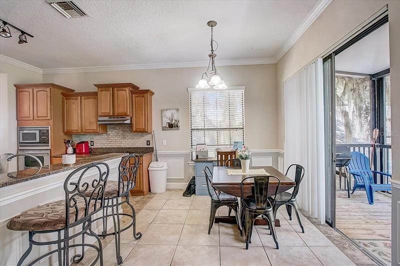 15. Single Family Homes for Sale at 1250 SHORECREST CIRCLE Clermont, Florida 34711 United States