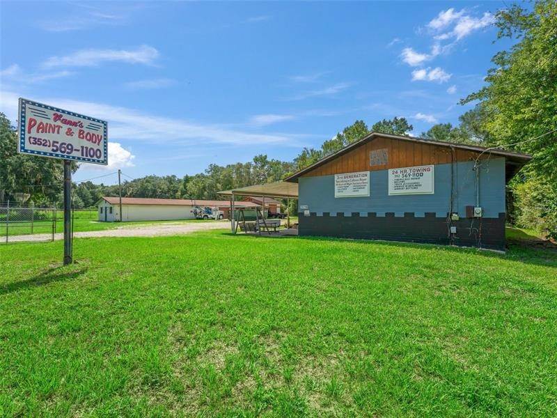 Commercial for Sale at 3016 N CR 470 Lake Panasoffkee, Florida 33538 United States