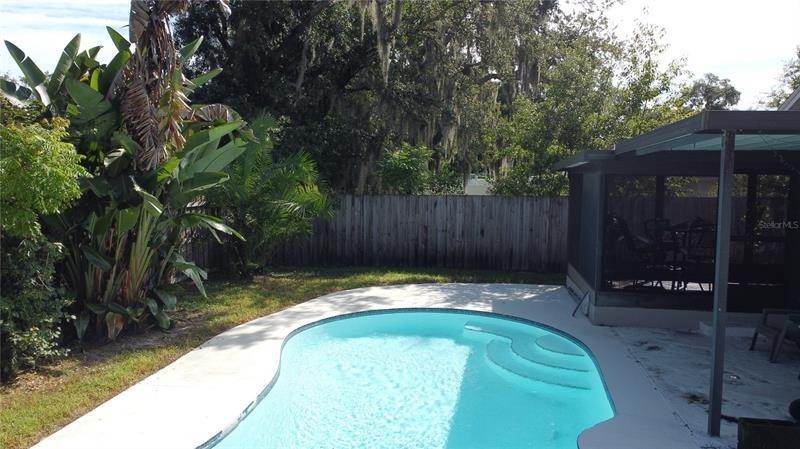 8. Single Family Homes for Sale at 4881 STONY BROOK LANE Orlando, Florida 32808 United States