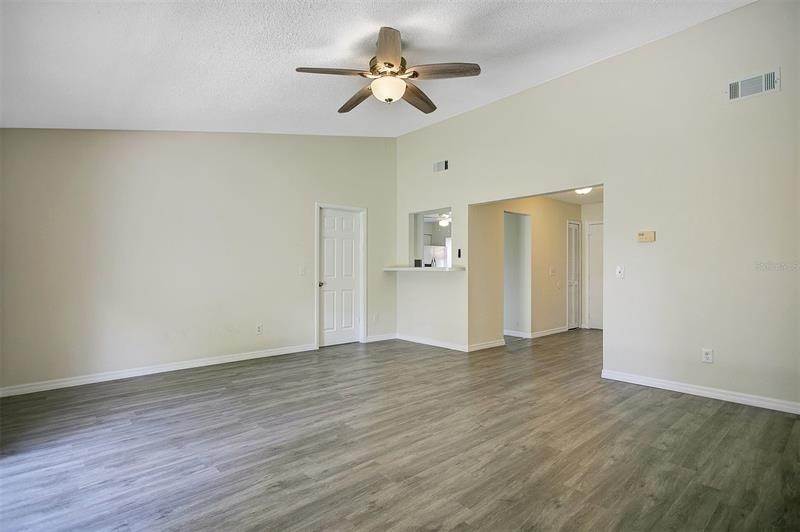 6. Single Family Homes for Sale at 277 DUBLIN DRIVE Lake Mary, Florida 32746 United States
