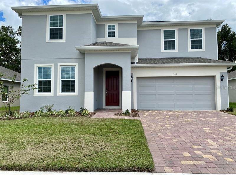 1. Single Family Homes for Sale at 924 AVENAL LANE Davenport, Florida 33837 United States