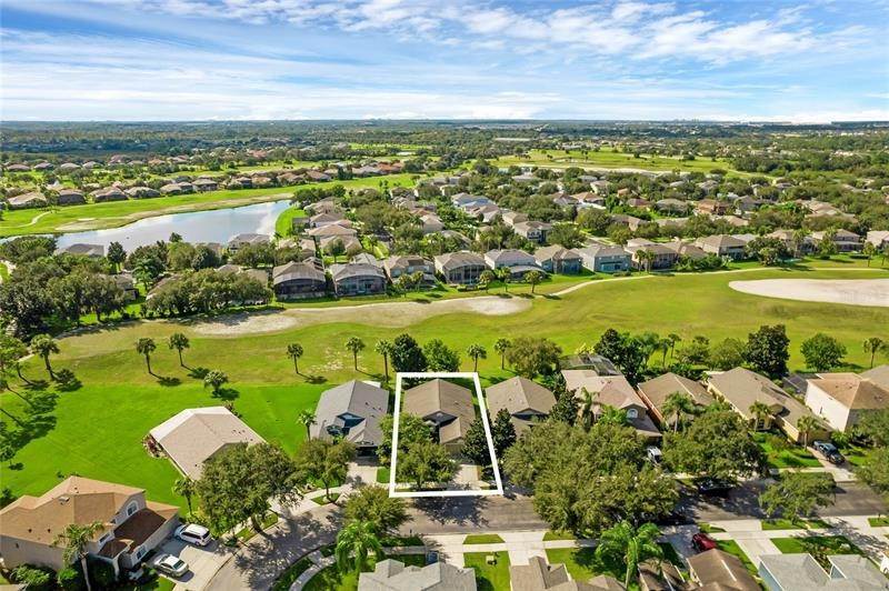 9. Single Family Homes for Sale at 15326 AMBERBEAM BOULEVARD Winter Garden, Florida 34787 United States