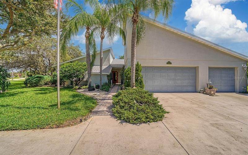 15. Single Family Homes for Sale at 4203 KINGSTON COURT Sarasota, Florida 34238 United States