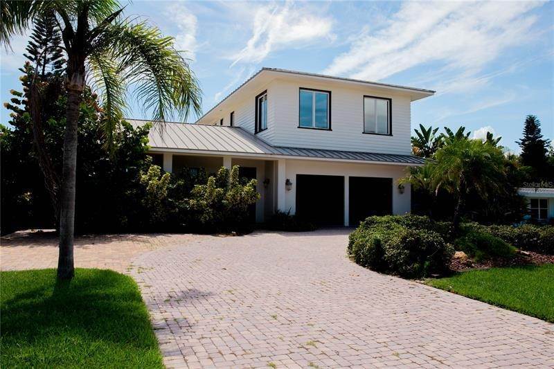 Single Family Homes por un Venta en 108 BROAD AVENUE Daytona Beach Shores, Florida 32118 Estados Unidos