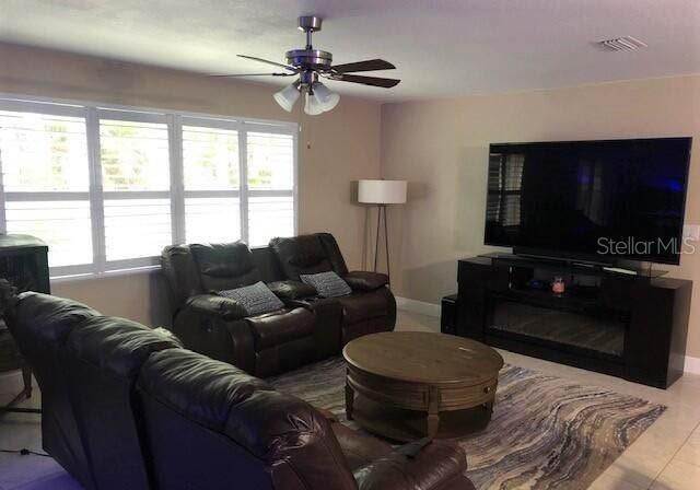 4. Single Family Homes for Sale at 955 NEW HAMPTON WAY Merritt Island, Florida 32953 United States