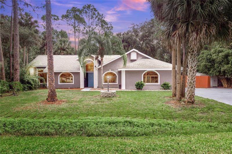 Single Family Homes 为 销售 在 1540 ARROWHEAD Trail Enterprise, 佛罗里达州 32725 美国