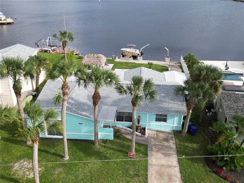 Single Family Homes por un Venta en 4930 BAY PARK DRIVE Port Richey, Florida 34668 Estados Unidos