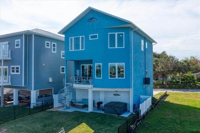 Single Family Homes for Sale at 13249 BOCA CIEGA AVENUE Madeira Beach, Florida 33708 United States