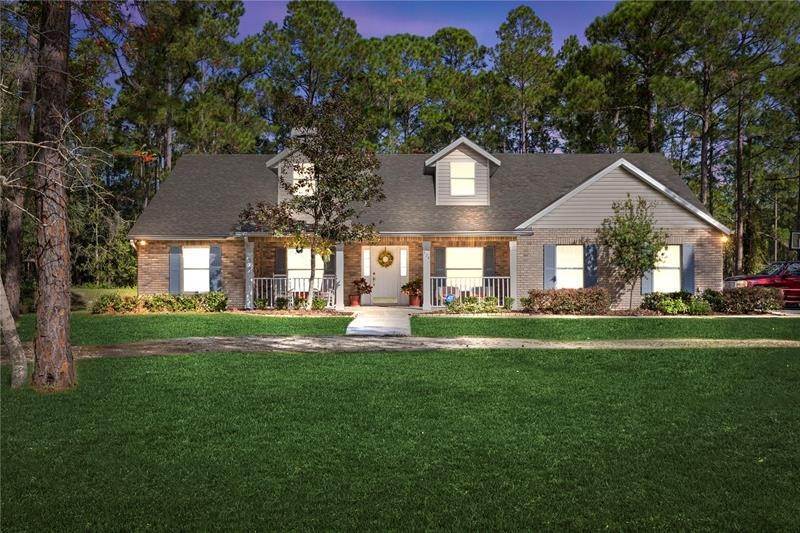 Single Family Homes for Sale at 424 FOX RUN Debary, Florida 32713 United States
