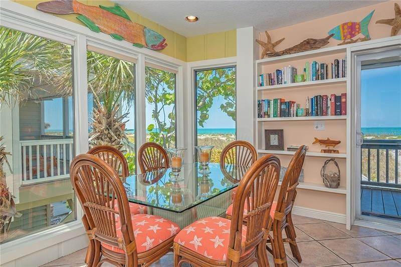 16. Single Family Homes for Sale at 480 GULF BOULEVARD 2 Boca Grande, Florida 33921 United States
