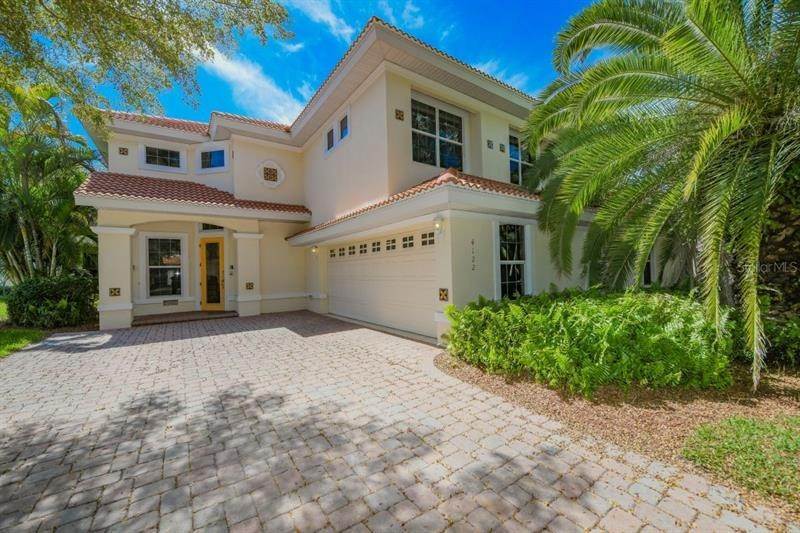 Single Family Homes por un Venta en 4122 OSPREY HARBOUR LOOP Cortez, Florida 34215 Estados Unidos