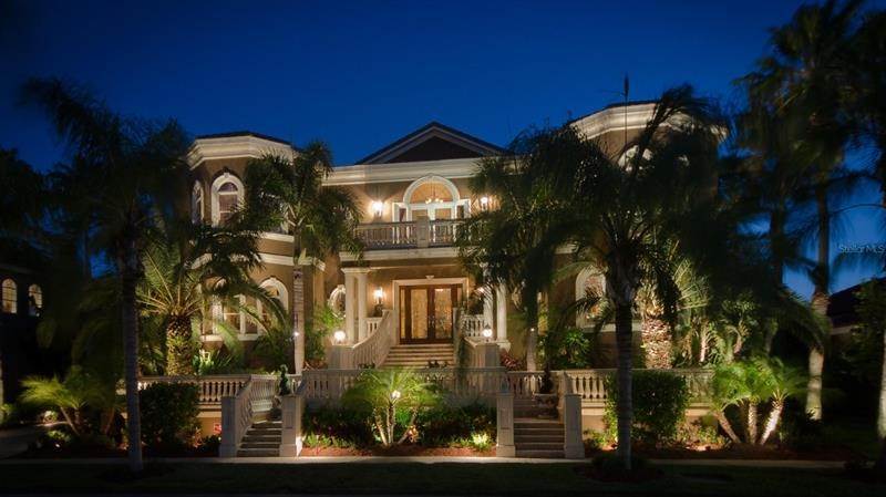 Single Family Homes for Sale at 1301 JUMANA LOOP Apollo Beach, Florida 33572 United States