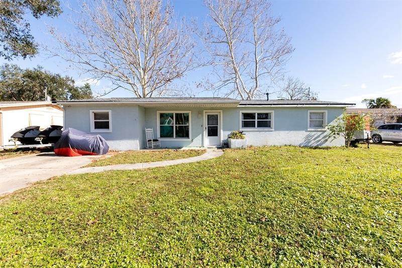 Single Family Homes 为 销售 在 1809 BISCAYNE AVENUE South Daytona, 佛罗里达州 32119 美国