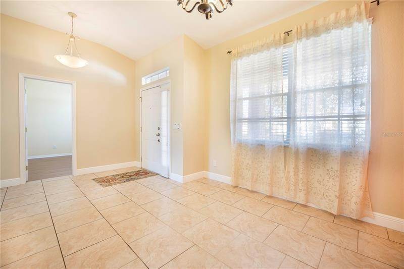 12. Single Family Homes for Sale at 10906 HOLLY CONE DRIVE Riverview, Florida 33569 United States