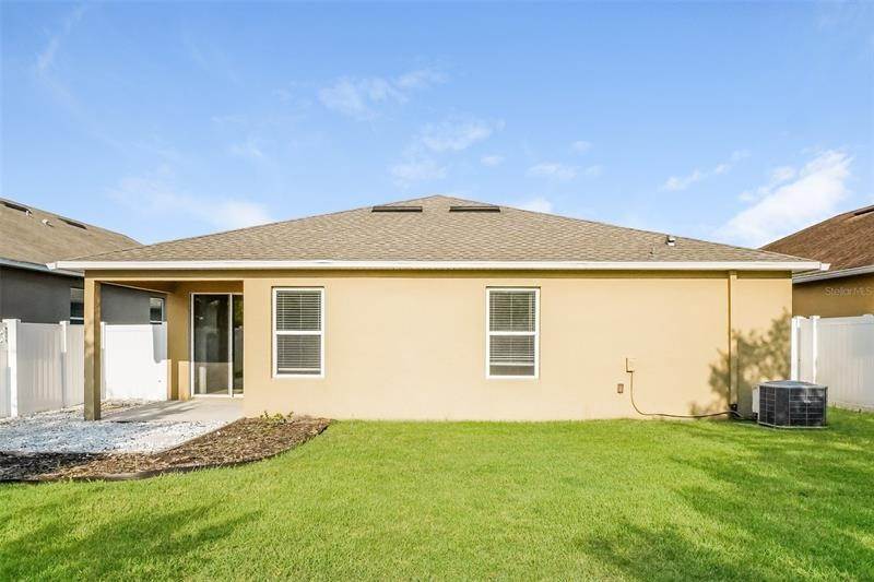 15. Single Family Homes for Sale at 1804 VALLEY FORGE DRIVE St. Cloud, Florida 34769 United States