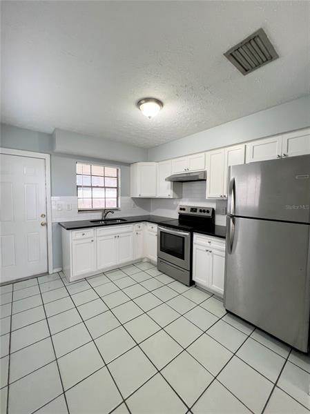 5. Residential Lease at 10812 HANNAWAY DRIVE D Riverview, Florida 33578 United States