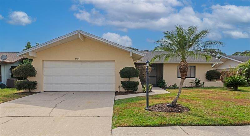 1. Single Family Homes for Sale at 6464 SAMOA DRIVE Sarasota, Florida 34241 United States