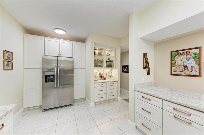 14. Single Family Homes for Sale at 6806 FAIRVIEW TERRACE Bradenton, Florida 34203 United States
