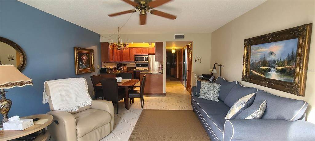 9. Single Family Homes for Sale at 1437 N ATLANTIC AVENUE 107 Daytona Beach, Florida 32118 United States