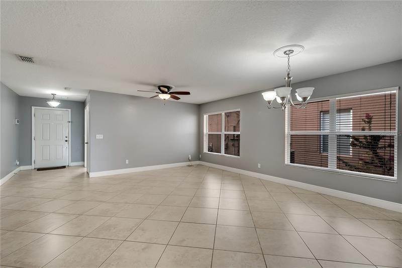 20. Single Family Homes for Sale at 969 FLOWER FIELDS LANE Orlando, Florida 32824 United States