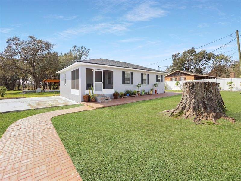 Single Family Homes 为 销售 在 1628 GRAY ROAD 伊戈尔湖, 佛罗里达州 33839 美国