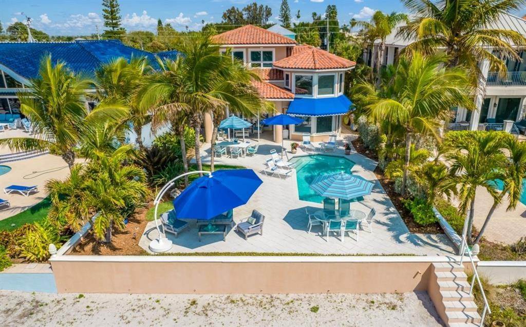 Single Family Homes for Sale at 15520 GULF BOULEVARD Redington Beach, Florida 33708 United States
