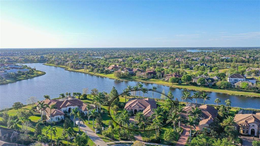 Single Family Homes for Sale at 16026 TOPSAIL TERRACE Lakewood Ranch, Florida 34202 United States