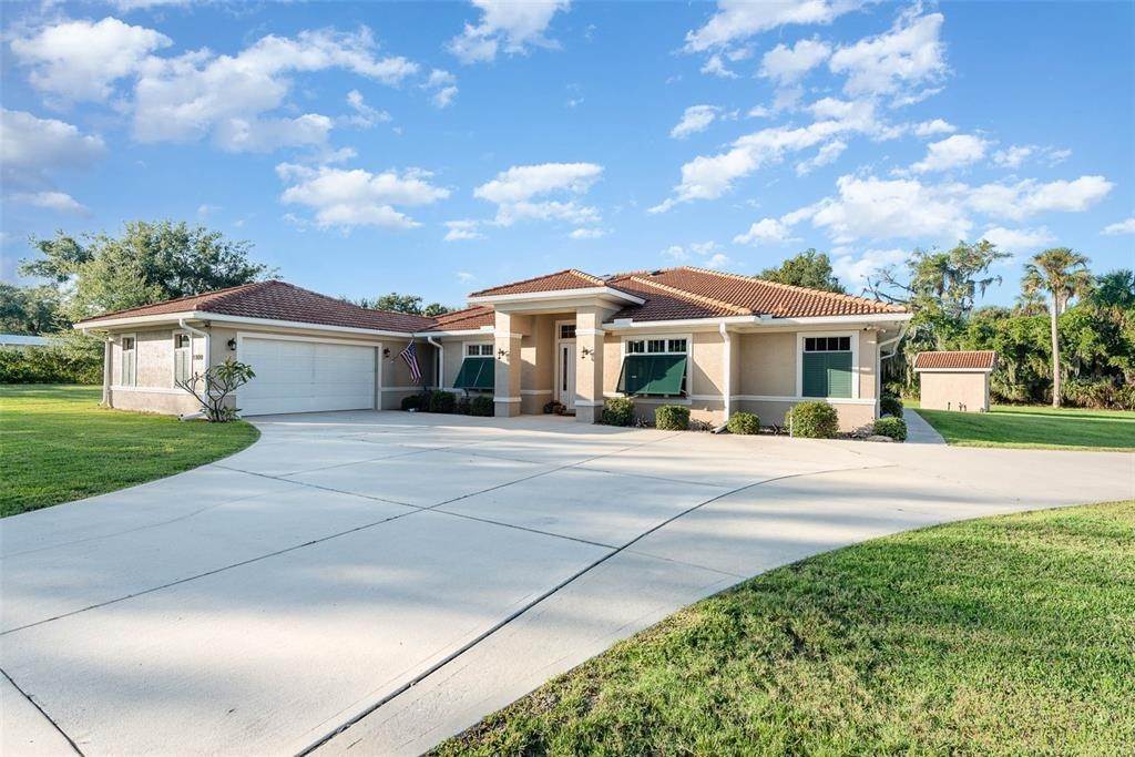 Single Family Homes 为 销售 在 2800 PARRISH ROAD Titusville, 佛罗里达州 32796 美国