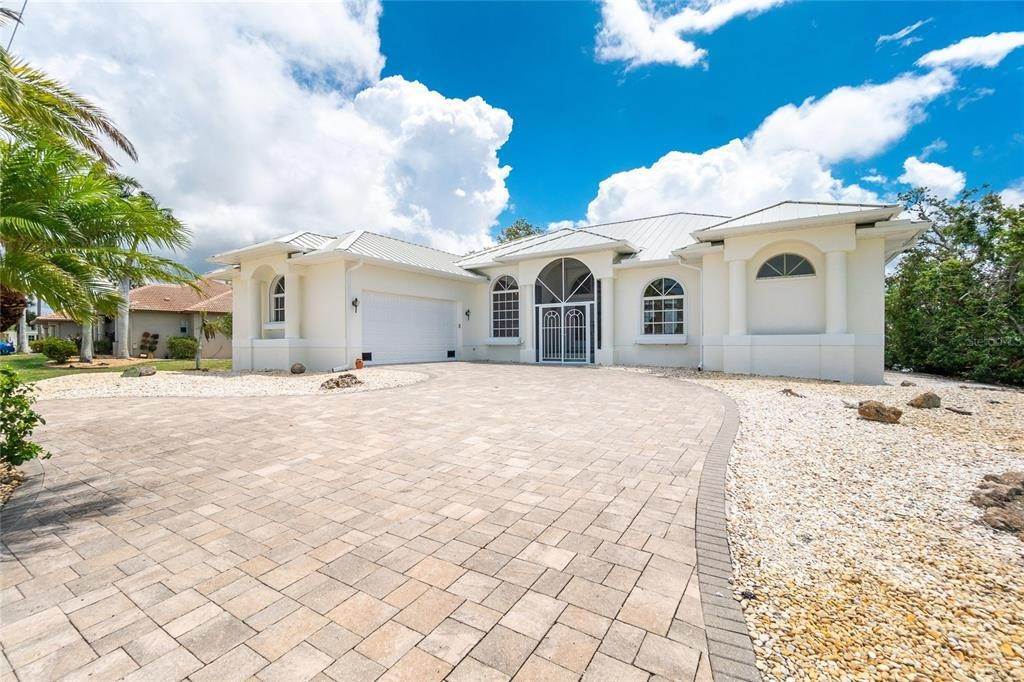 Single Family Homes for Sale at 490 CORAL CREEK DRIVE Placida, Florida 33946 United States