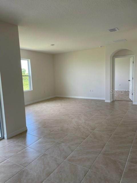 19. Residential Lease at 2127 BLUE HIGHLANDS DRIVE Lakeland, Florida 33811 United States