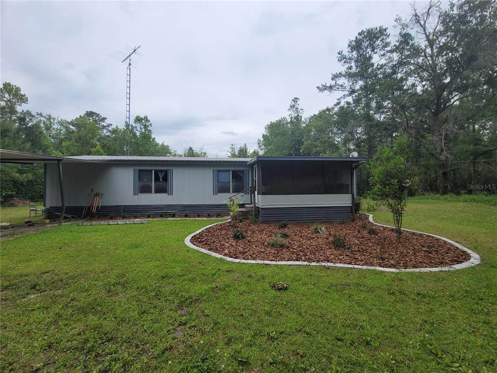 Single Family Homes for Sale at 2814 W STATE RD 235 Brooker, Florida 32622 United States