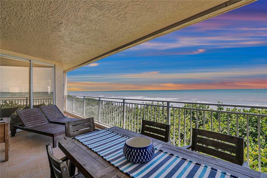 Single Family Homes 为 销售 在 925 HIGHWAY A1A 202 Satellite Beach, 佛罗里达州 32937 美国