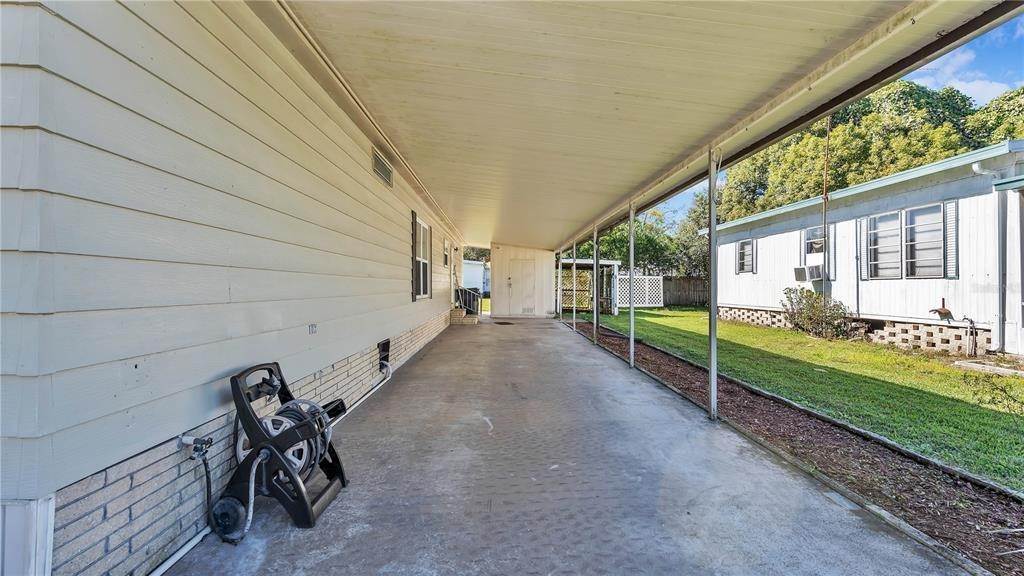 6. Single Family Homes for Sale at 521 Oak RIDGE Lakeland, Florida 33801 United States