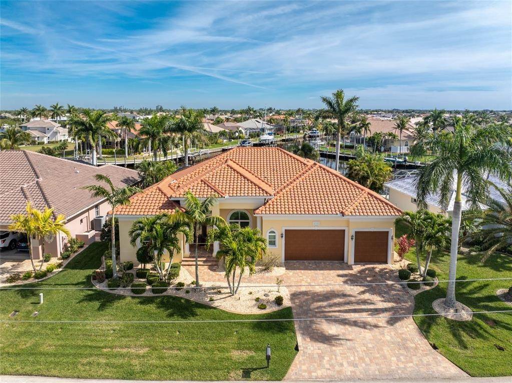 1. Single Family Homes for Sale at 3726 Candia DRIVE Punta Gorda, Florida 33950 United States