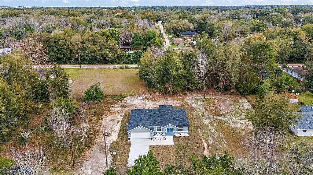 9. Single Family Homes for Sale at 14363 SE 27th COURT Summerfield, Florida 34491 United States