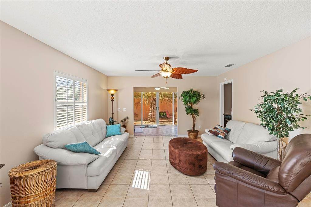 11. Single Family Homes for Sale at 626 Nuevo Leon LANE The Villages, Florida 32159 United States