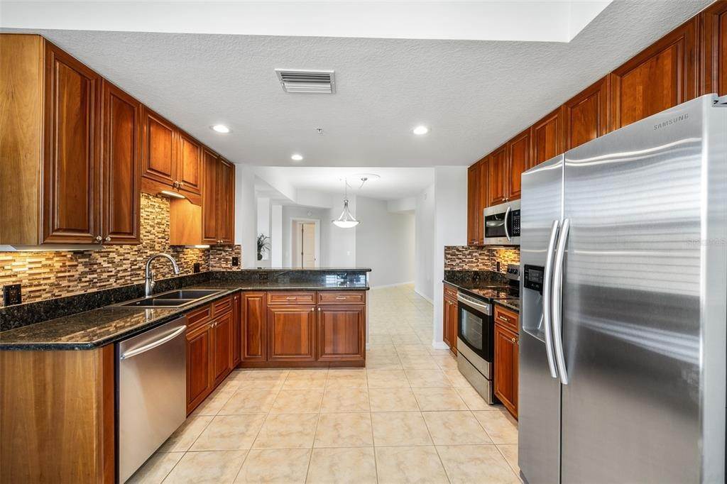 10. Single Family Homes for Sale at 255 W End DRIVE 3303 Punta Gorda, Florida 33950 United States