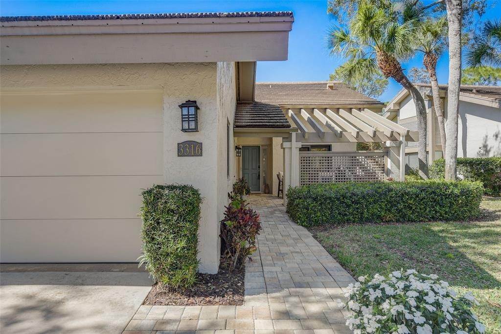Single Family Homes for Sale at 3316 Sandleheath 21 Sarasota, Florida 34235 United States