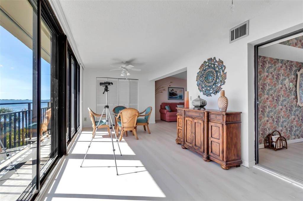 10. Single Family Homes for Sale at 6460 Mourning Dove DRIVE 302 Bradenton, Florida 34210 United States