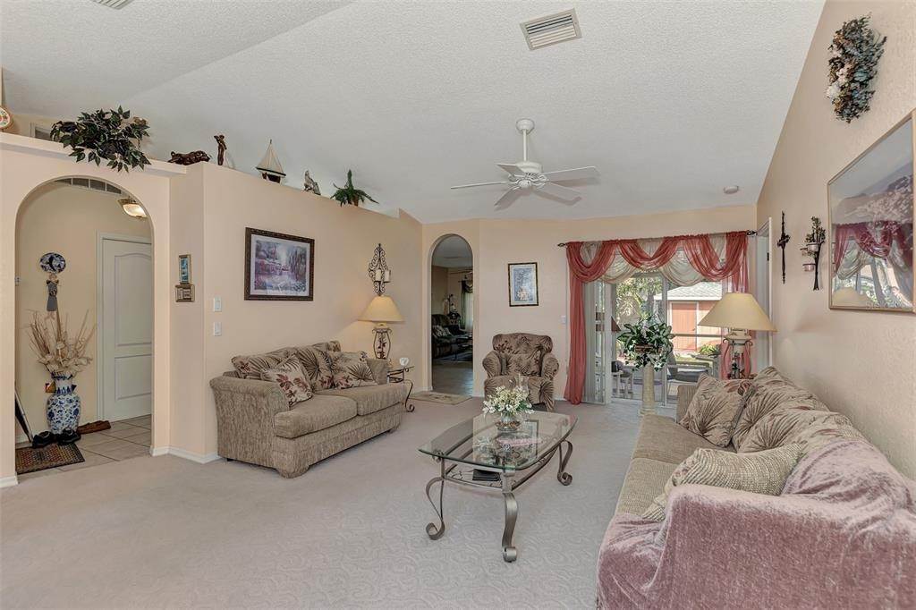 14. Single Family Homes for Sale at 501 Cobalt ROAD Englewood, Florida 34223 United States
