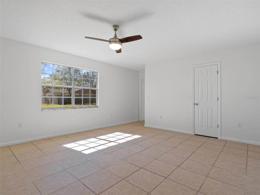 14. Single Family Homes for Sale at 309 Bahia CIRCLE Ocala, Florida 34472 United States