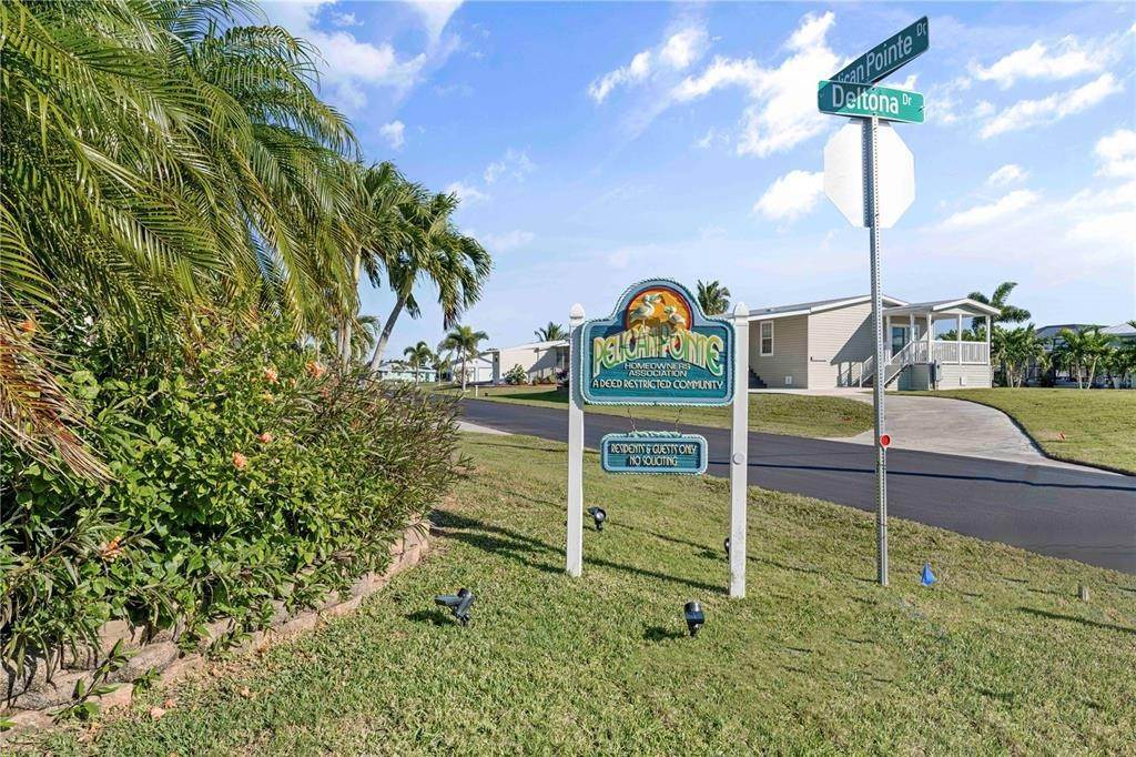 14. Single Family Homes for Sale at 4331 Pelican Pointe DRIVE Punta Gorda, Florida 33950 United States