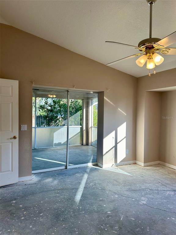 16. Single Family Homes for Sale at 2570 S Salford BOULEVARD North Port, Florida 34287 United States