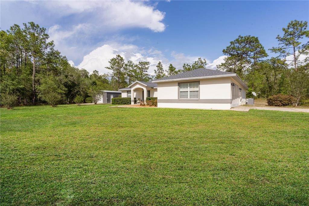 4. Single Family Homes for Sale at 13025 SW 64th LANE Ocala, Florida 34481 United States
