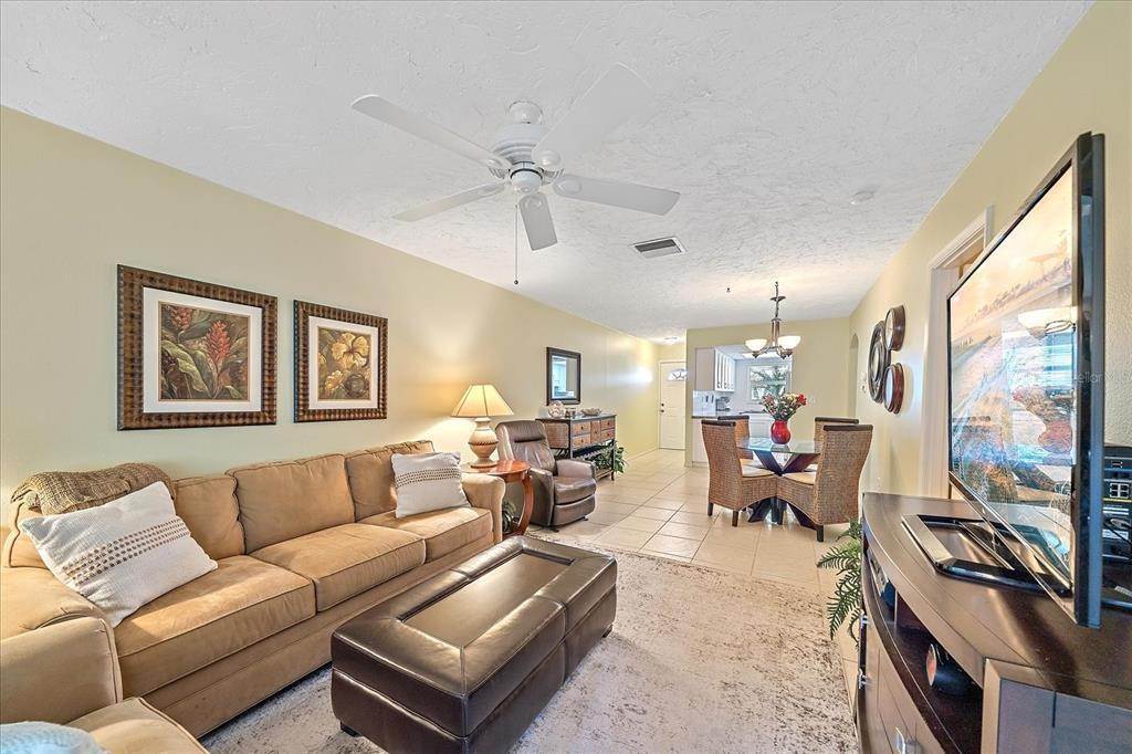 5. Single Family Homes for Sale at 2931 Swifton DRIVE 81 Sarasota, Florida 34231 United States
